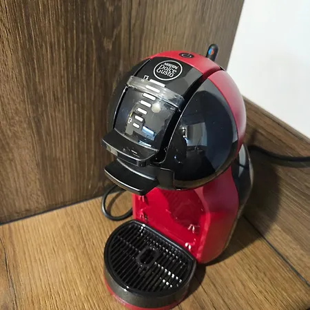 Les Volets Bleus House And Semesterbostad Jublains