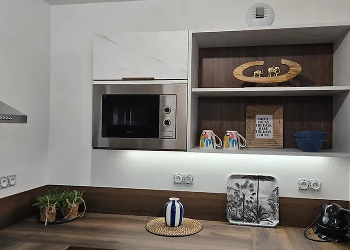 Semesterbostad Les Volets Bleus House And Jublains