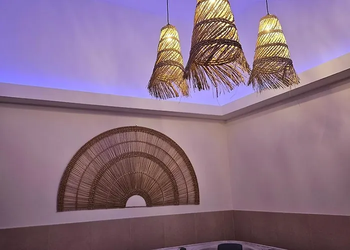 Les Volets Bleus House And Jublains